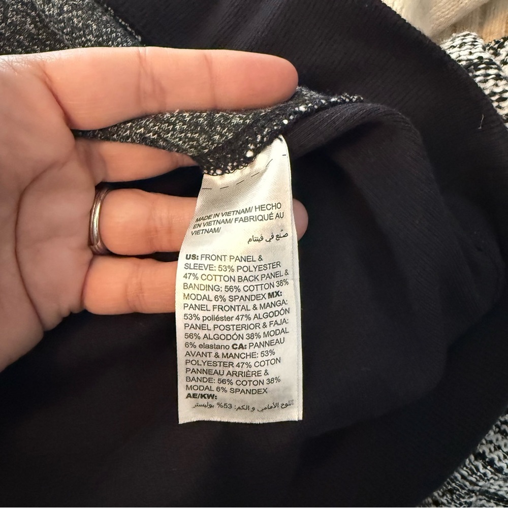 Chicos Zenergy Black White Space Dye Back Zip Top Size 1 Medium 8/10 3/4 Sleeve - Picture 5 of 7